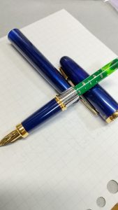 プラチナ万年筆に呉竹のカートリッジ